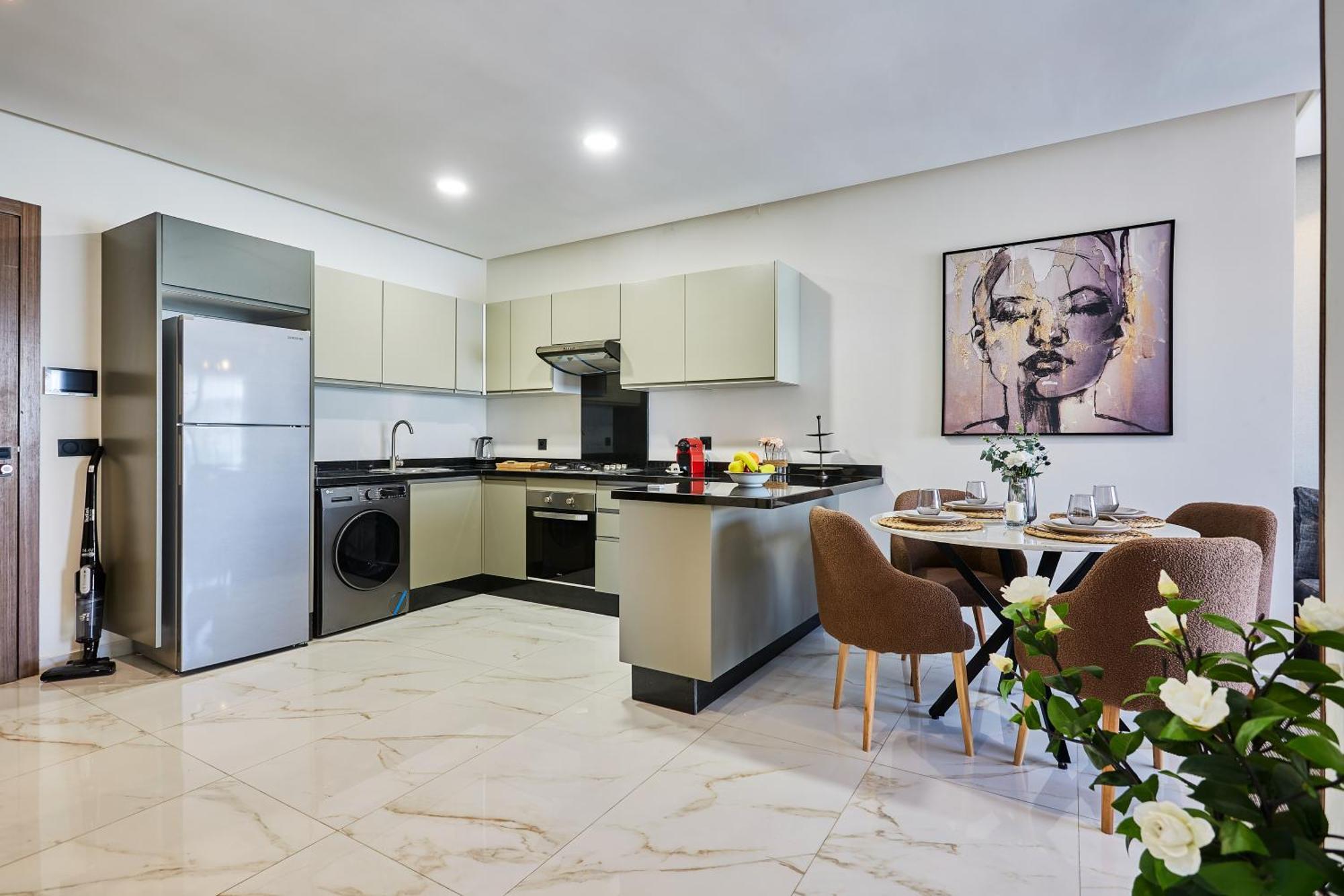 Sleek And Modern 2-Bed Unit In Downtown Casa Apartment Casablanca Exterior photo